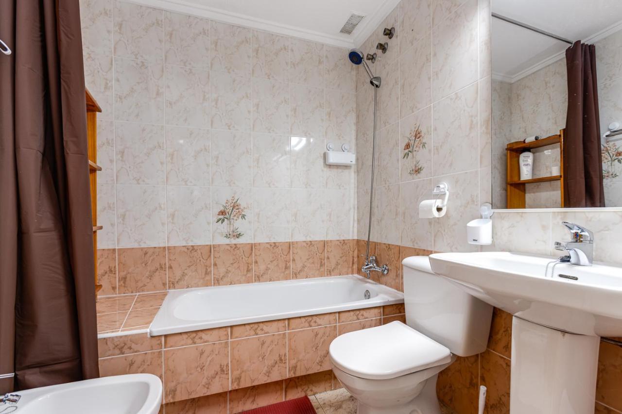 Apartment Caballero De Rodas Torrevieja Bagian luar foto
